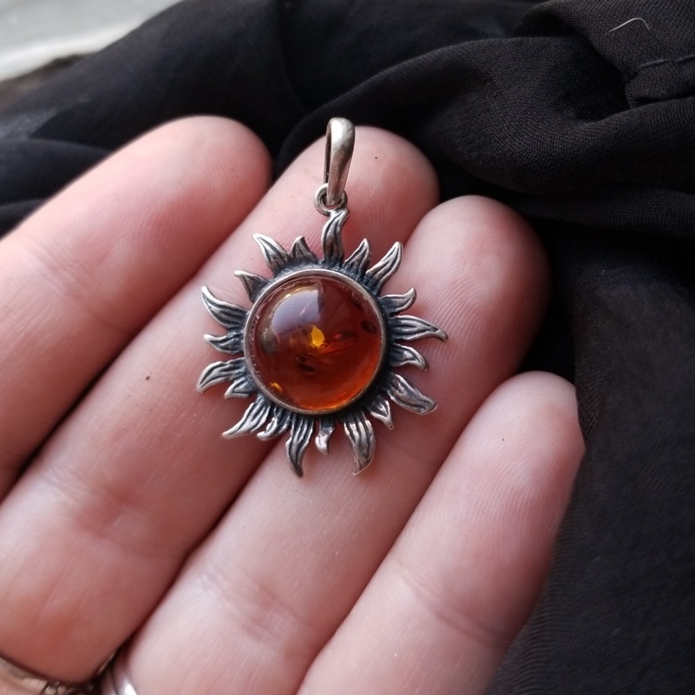💛☀️Amber Sun Pendant☀️💛